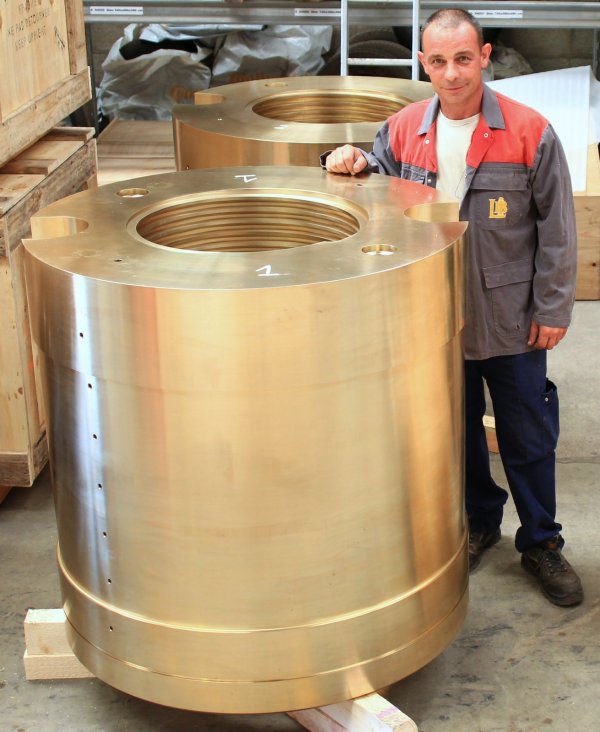 Pressure nut Pressure nut in aluminium bronze